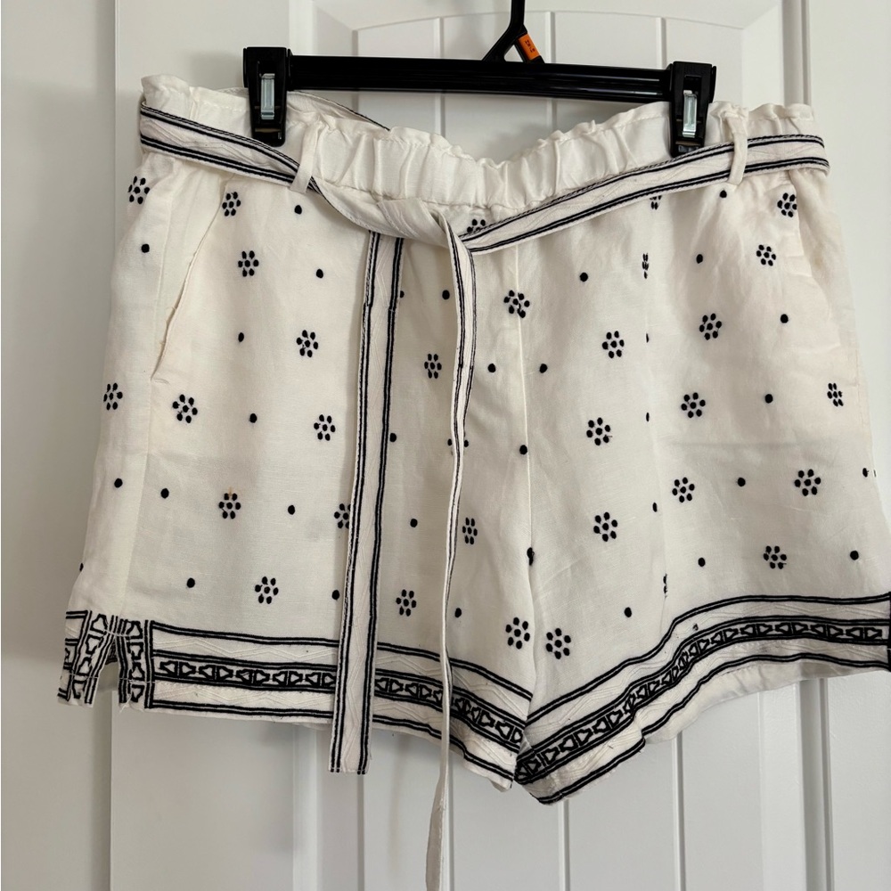 LOFT High Waist Cream and Black Patterned Shorts